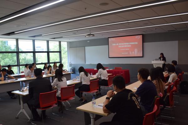 座谈会现场(1).jpg